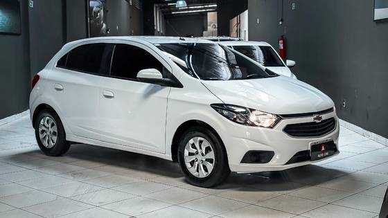 CHEVROLET ONIX 1.0 MPFI LT 8V FLEX 4P MANUAL CHEVROLET ONIX 1.0 MPFI LT 8V FLEX 4P MANUAL